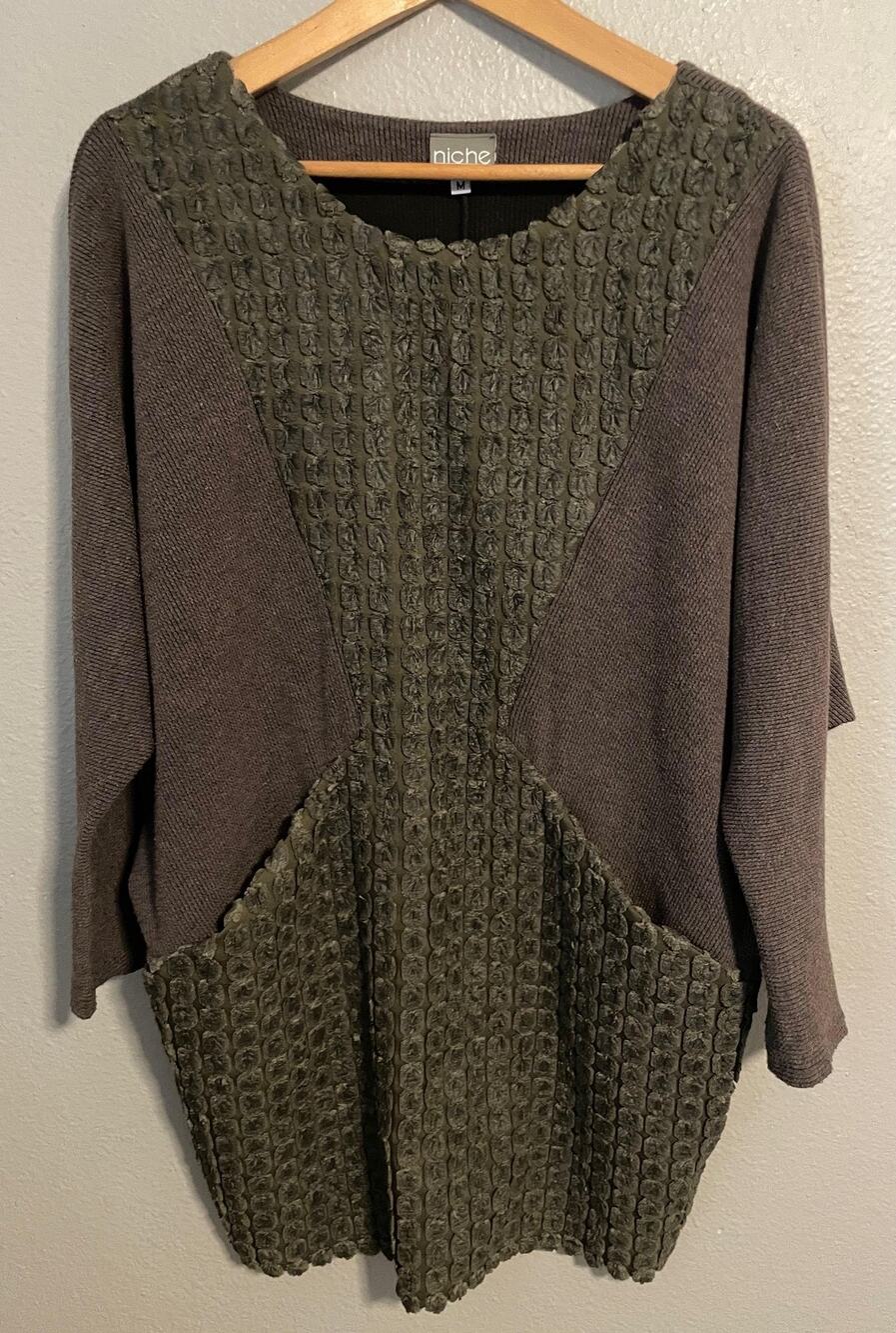 Niche Nilgun Derman Womens Tunic Sweater Medium Green Gray Textured Knit READ